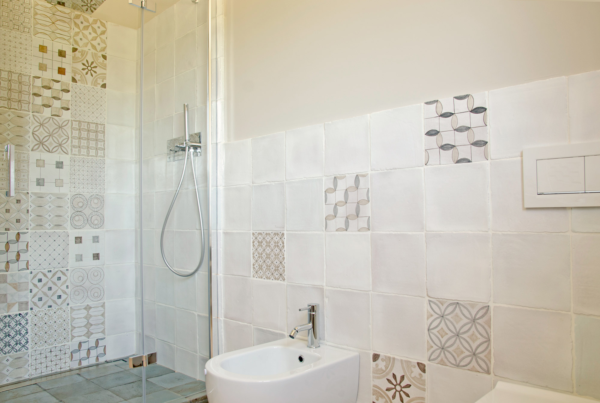 mattonelle-decorate-bagno